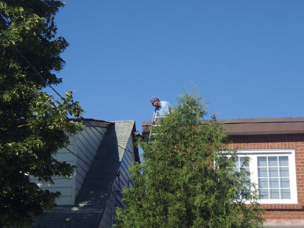 local contractor local roofing